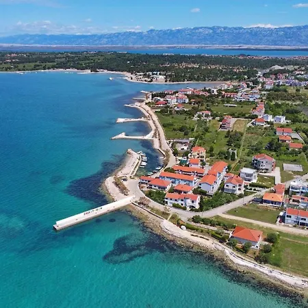With A Parking Space Zaton, Zadar - 22125 נין